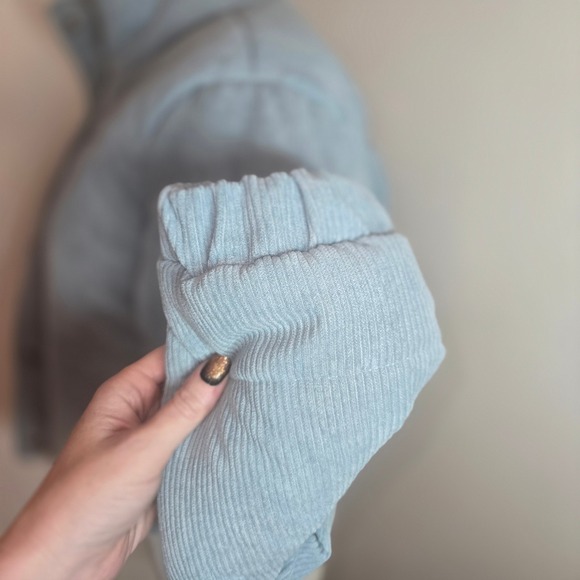 Sky Blue Corduroy Cropped Puffer Jacket Women's Size L - Picture 15 of 15
